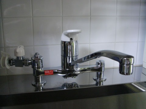 食器洗い乾燥機と分岐水栓